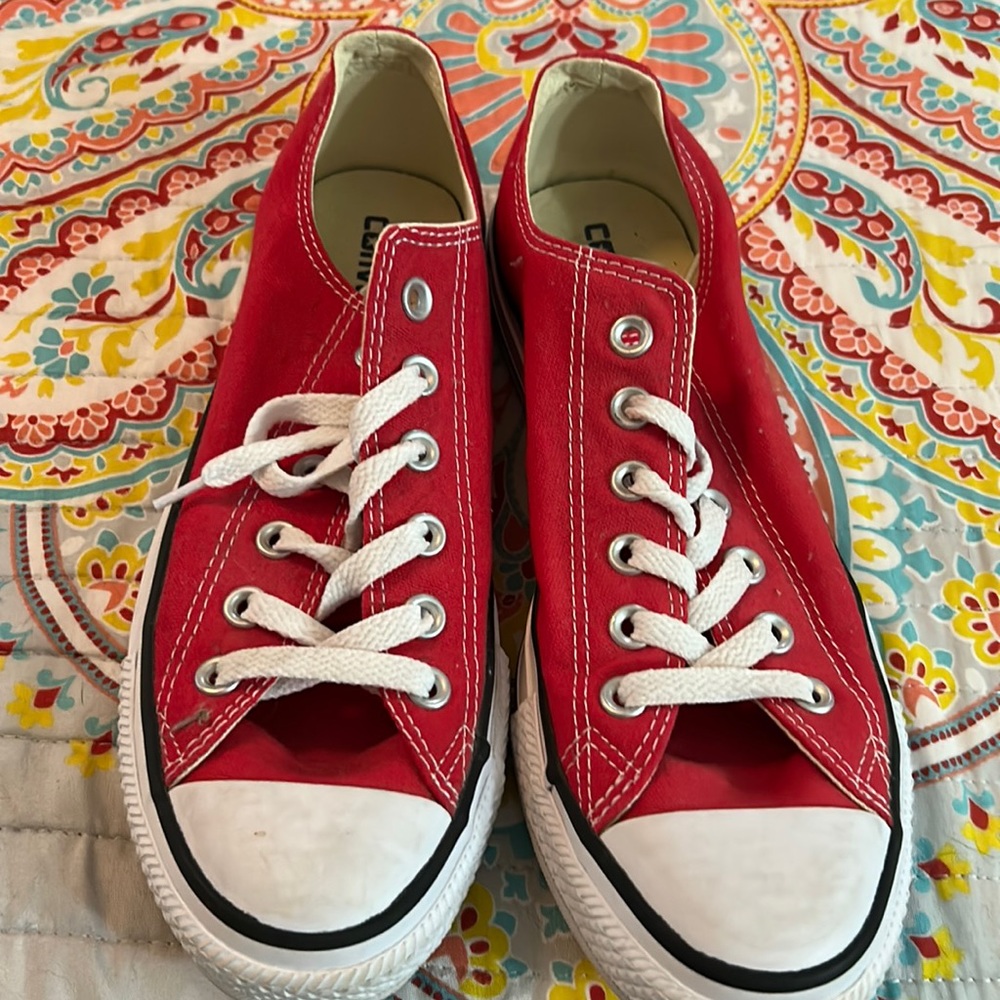 Converse Chuck Taylor All Star Classic.